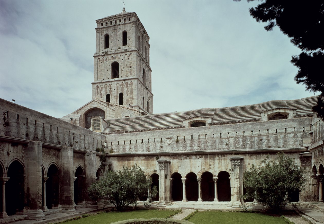 Vue du cloître - French School