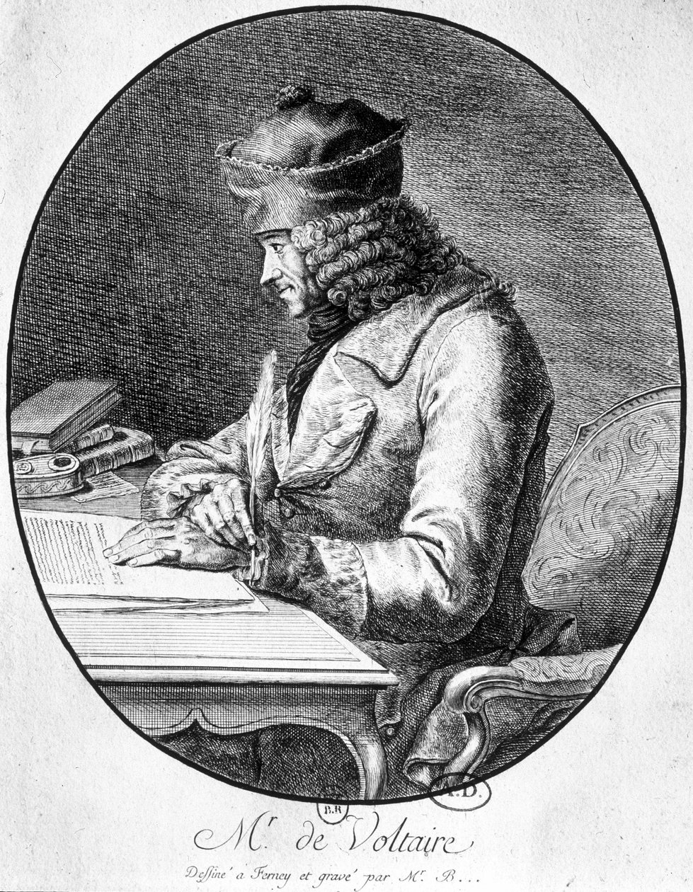 Voltaire à sa table de travail - French School