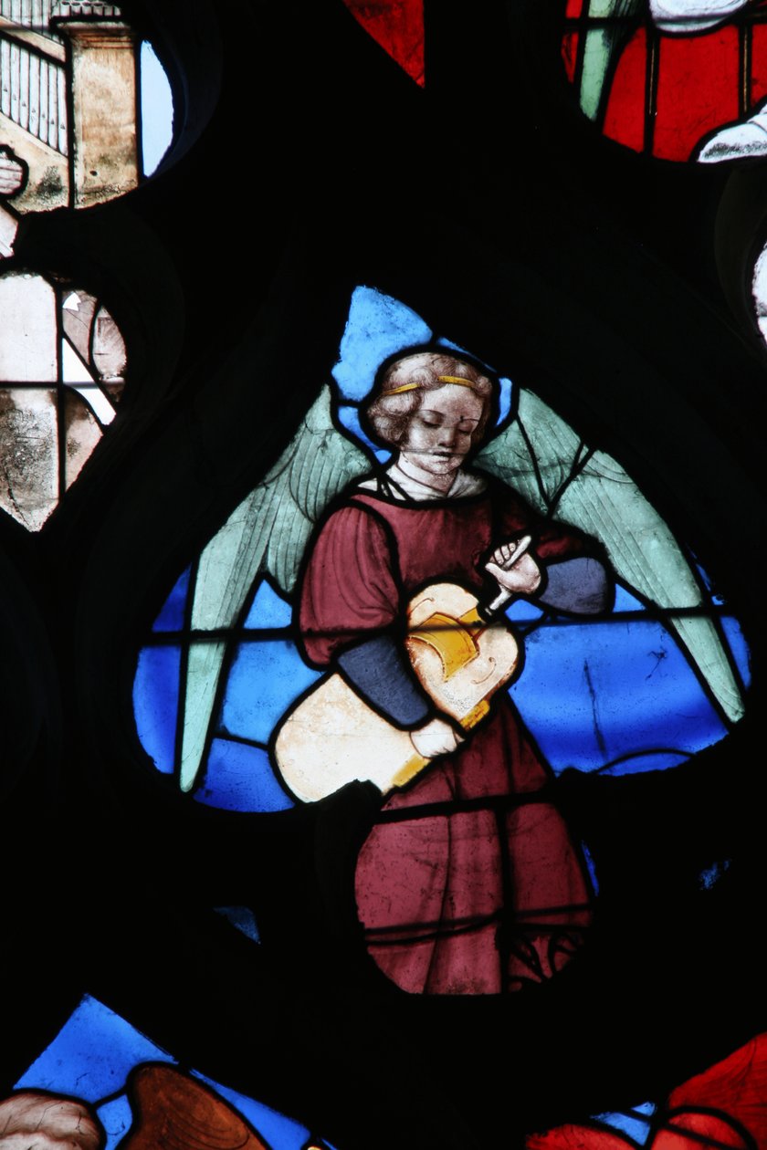 Fenêtre représentant un Ange musicien - French School