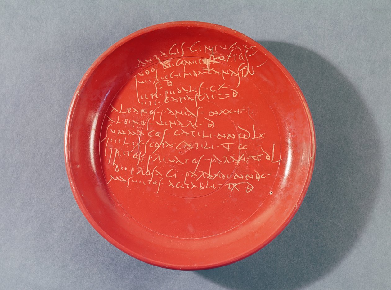 Assiette avec texte celtique, 1er-2e siècle (céramique) - Gallo Roman