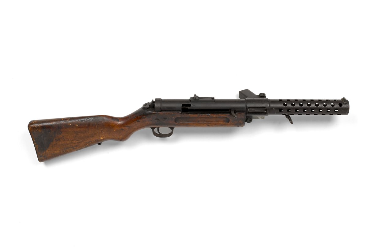 Pistolet-mitrailleur Bergmann 9 mm MP18-1 - German School
