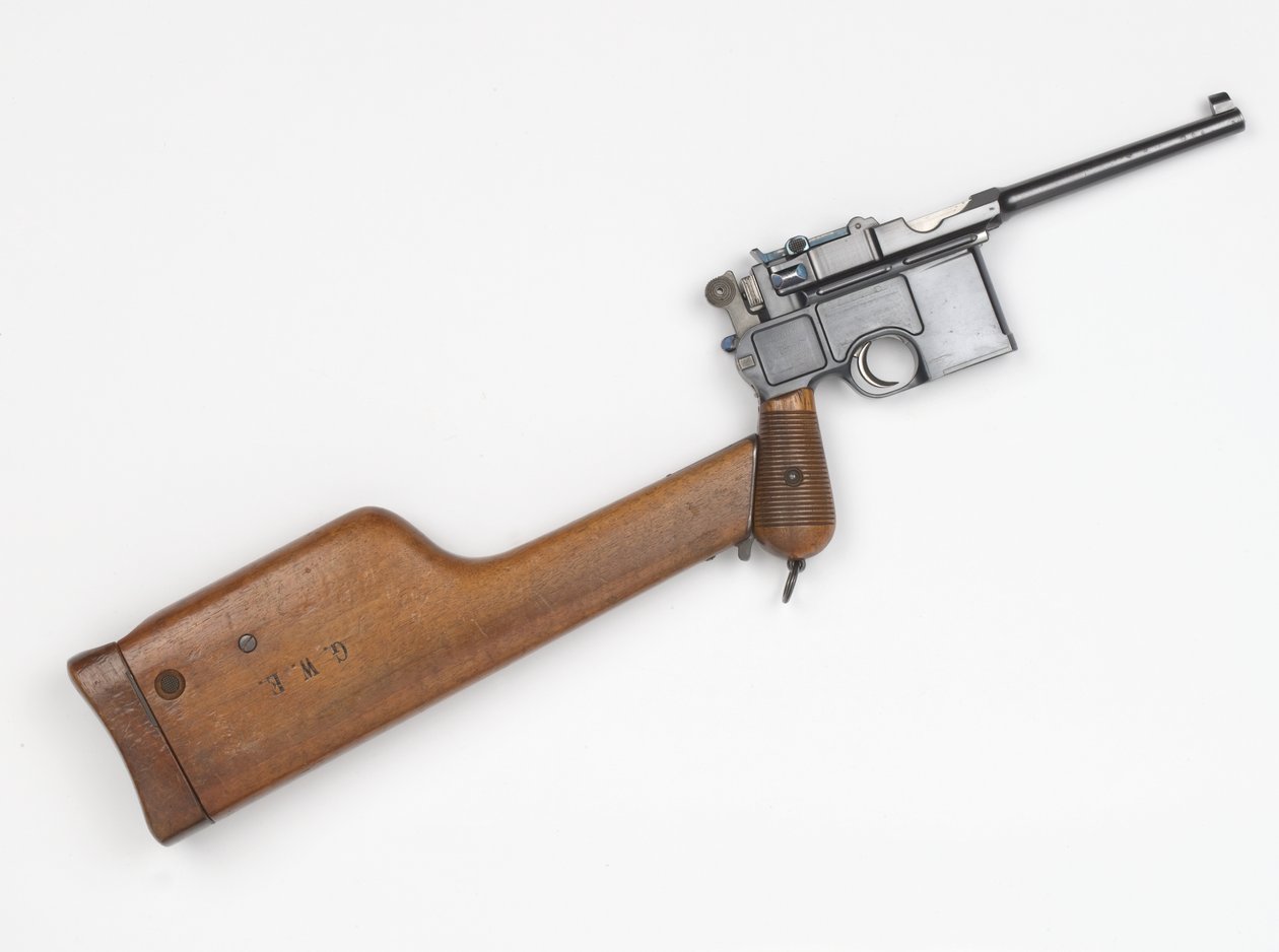 Pistolet Mauser C96 7,63 mm - German School