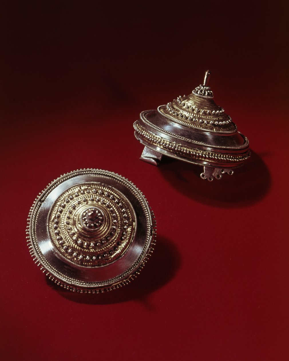 Paire de fibules Tutulus (argent) - German School