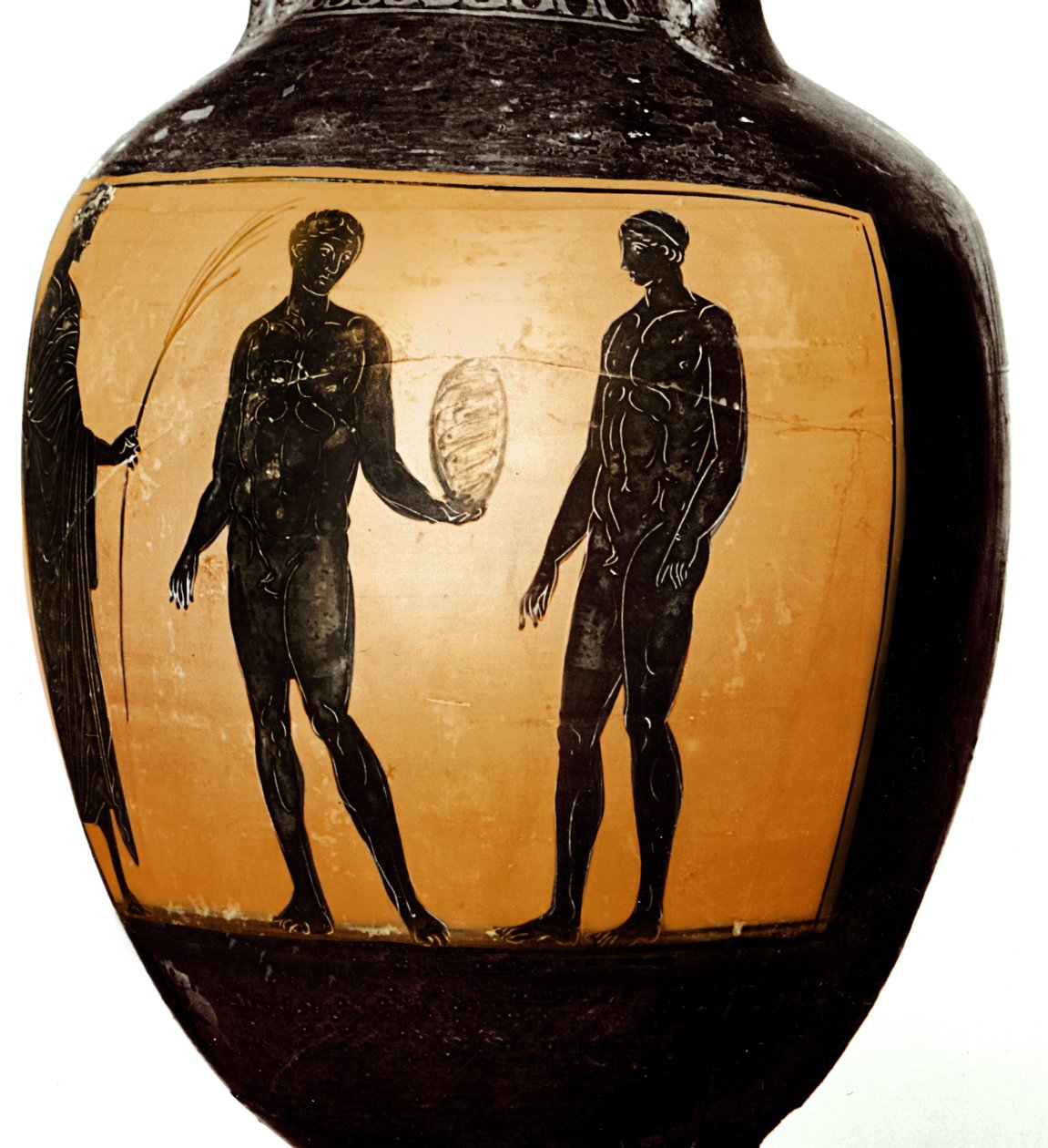 Amphore panathénaïque représentant un athlète recevant un trophée, 580-520 av. J.-C. (céramique) - Greek