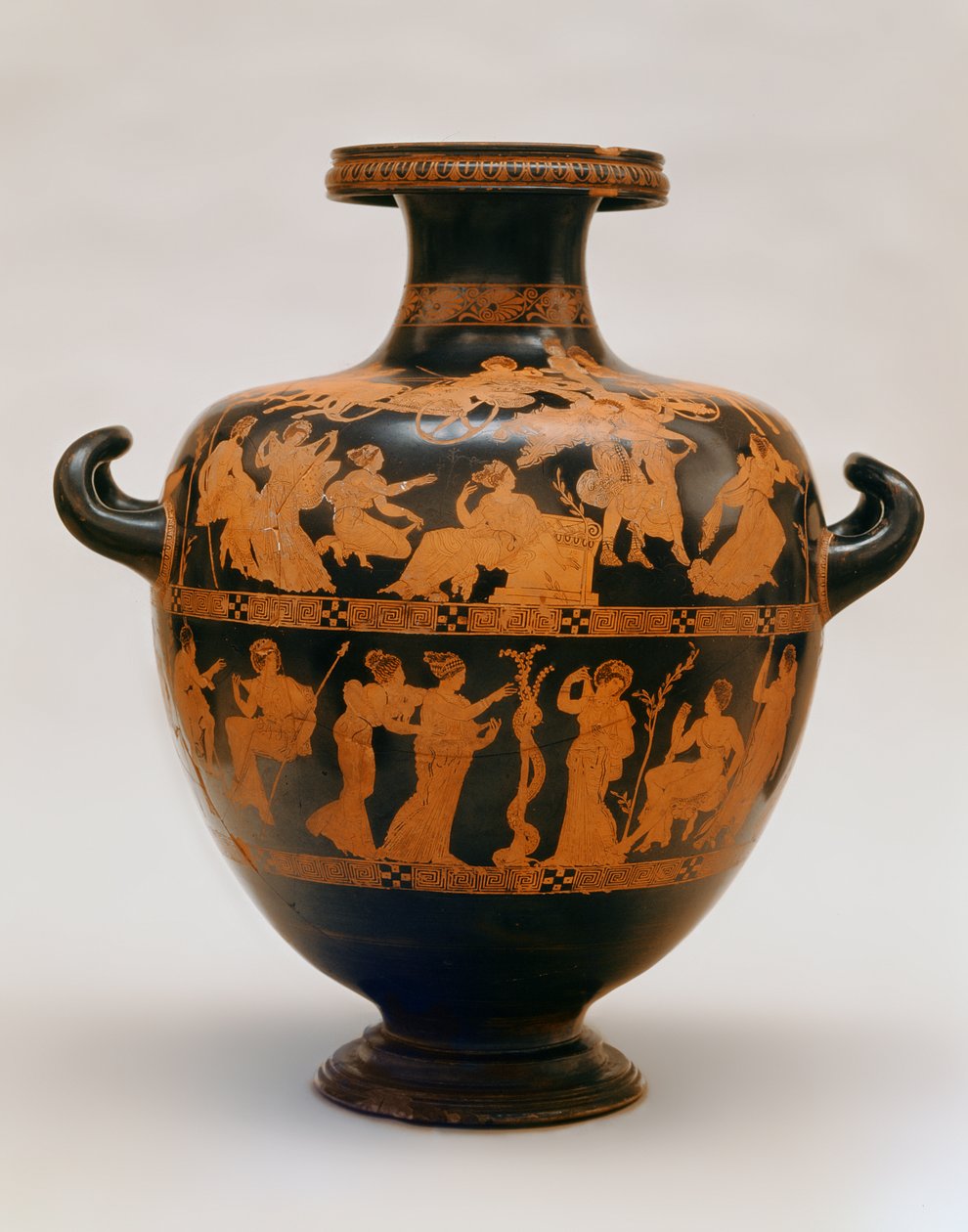 Hydrie à figures rouges par le peintre de Médias, Athènes, c.420-400 av. J.-C. - Greek
