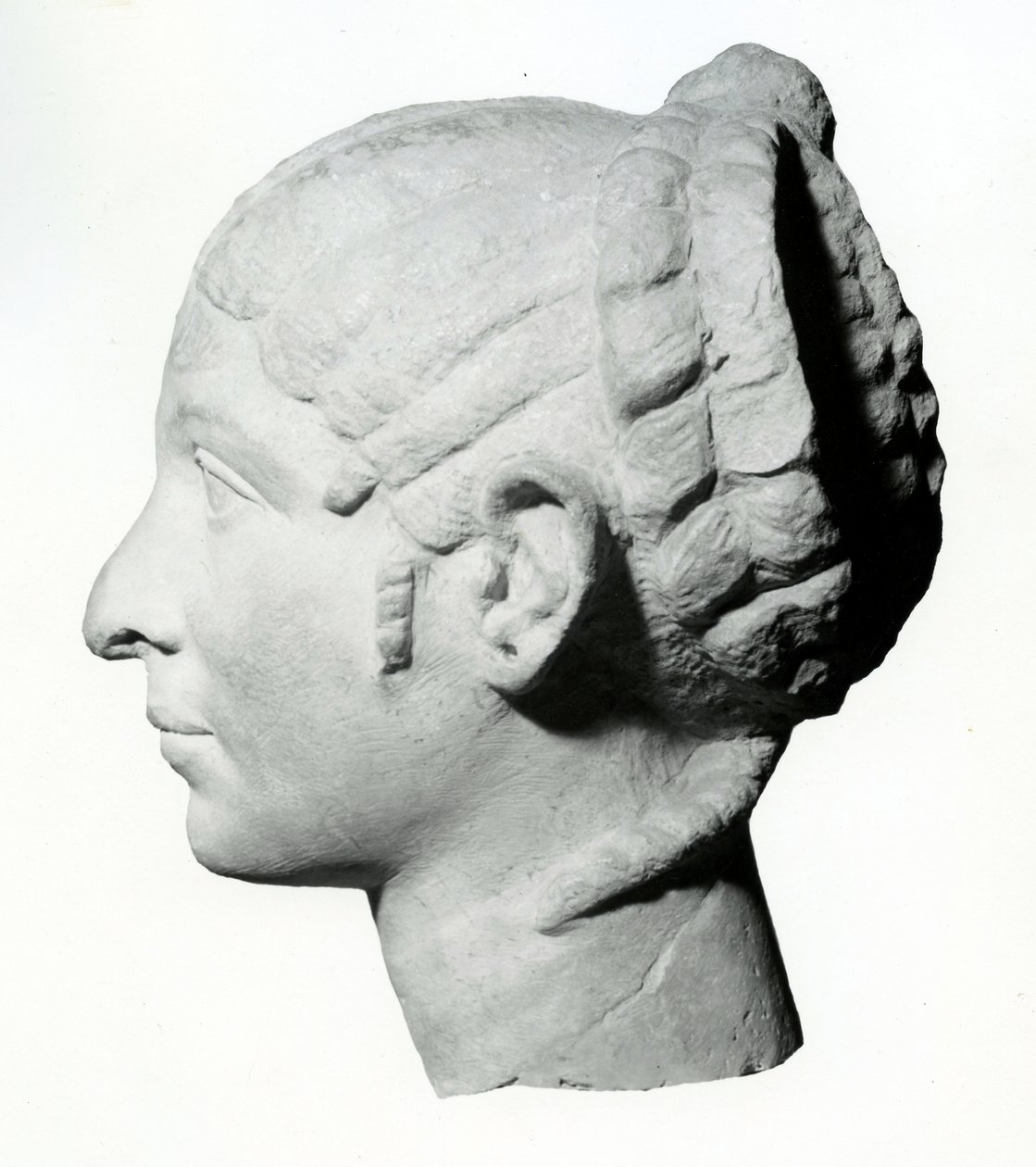 Femme syrienne parfois identifiée comme Cléopâtre - profil, 1er siècle av. J.-C. (sculpture) - Greek