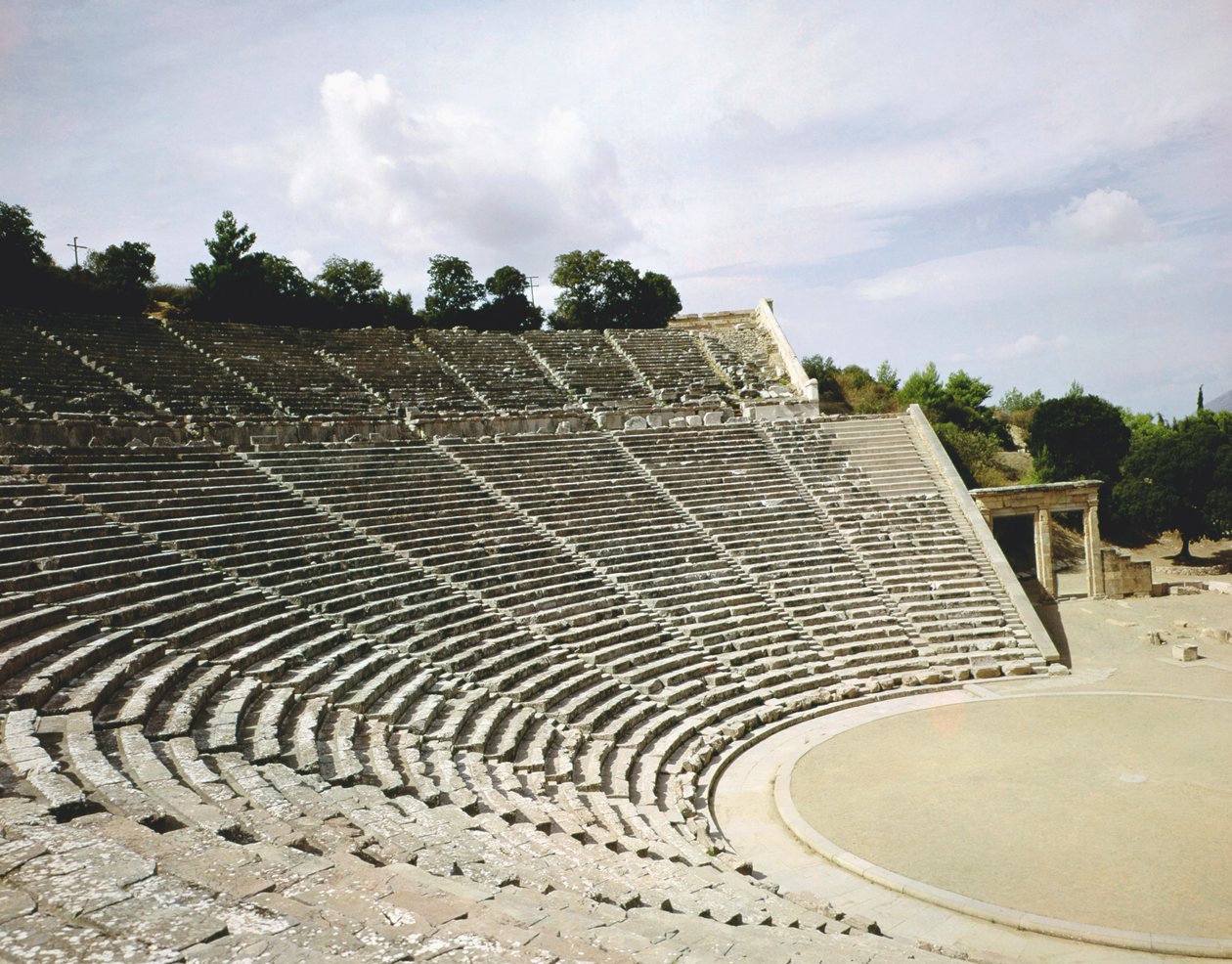 Vue du théâtre, vers 360 av. J.-C. - Greek School