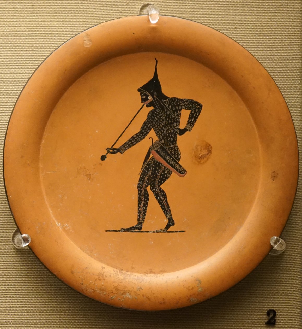 Assiette à figures noires, fabriquée à Athènes - Greek School
