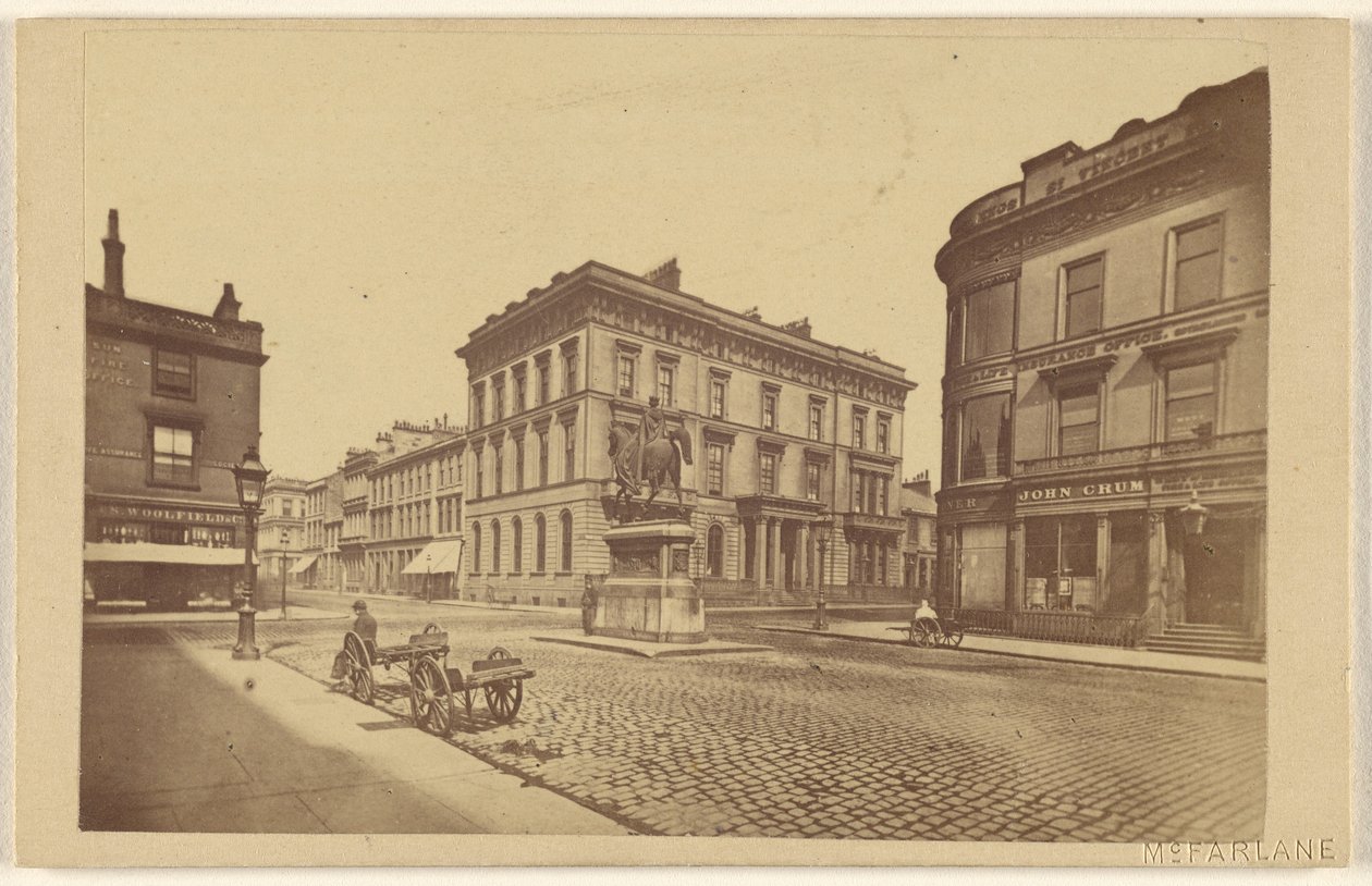 Statue de la Reine et Club House, Glasgow. - H. Macfarlane
