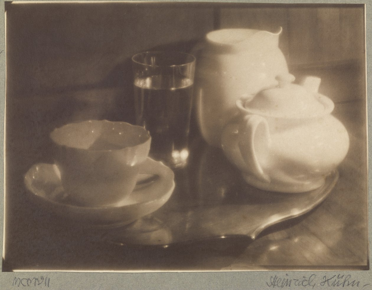 [Nature morte du thé, version III] - Heinrich Kuhn