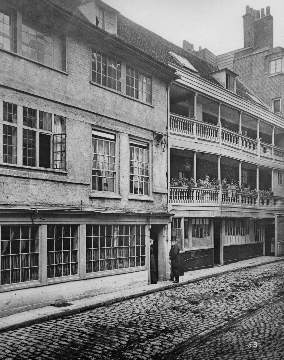 La cour de l