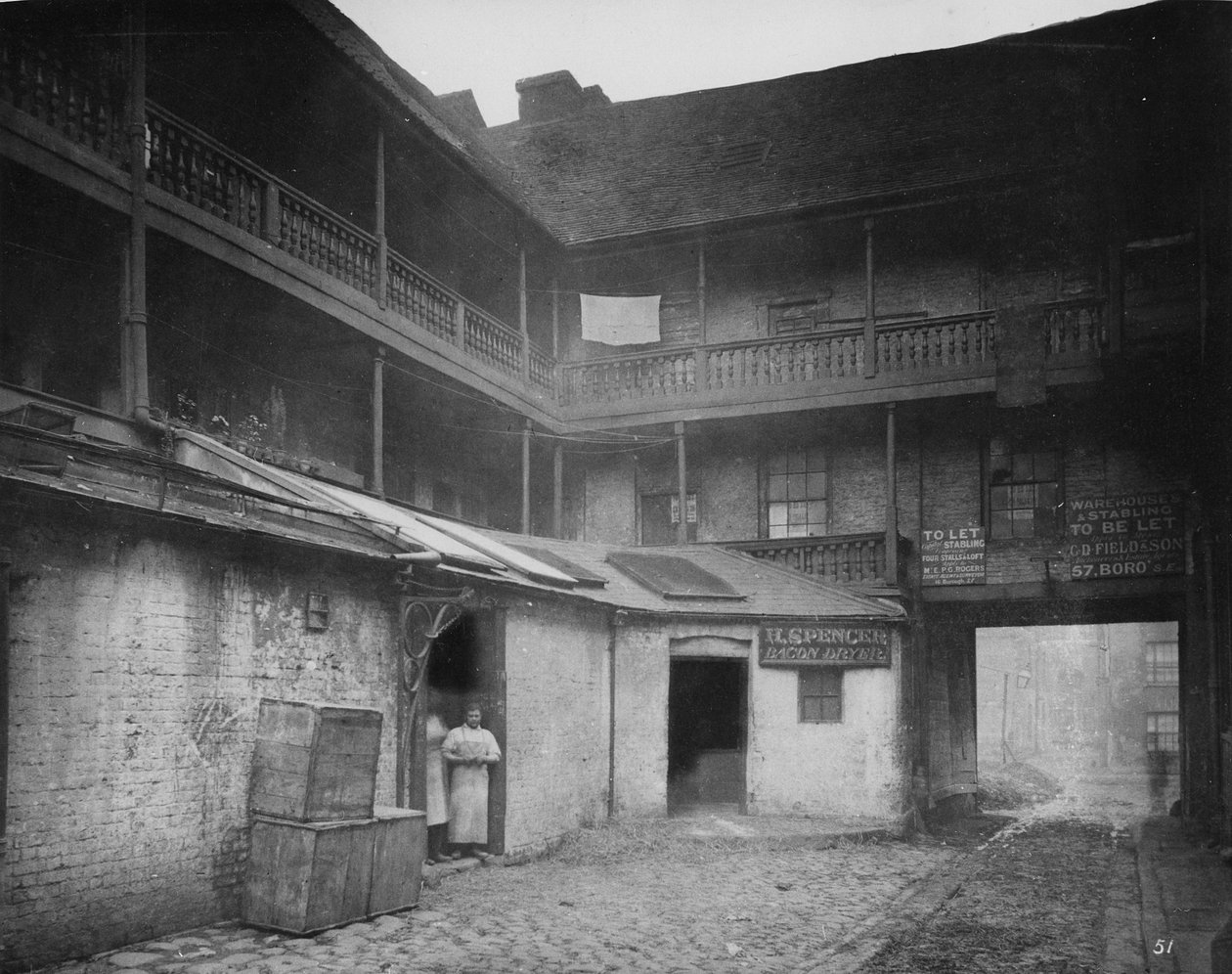 Cour de l