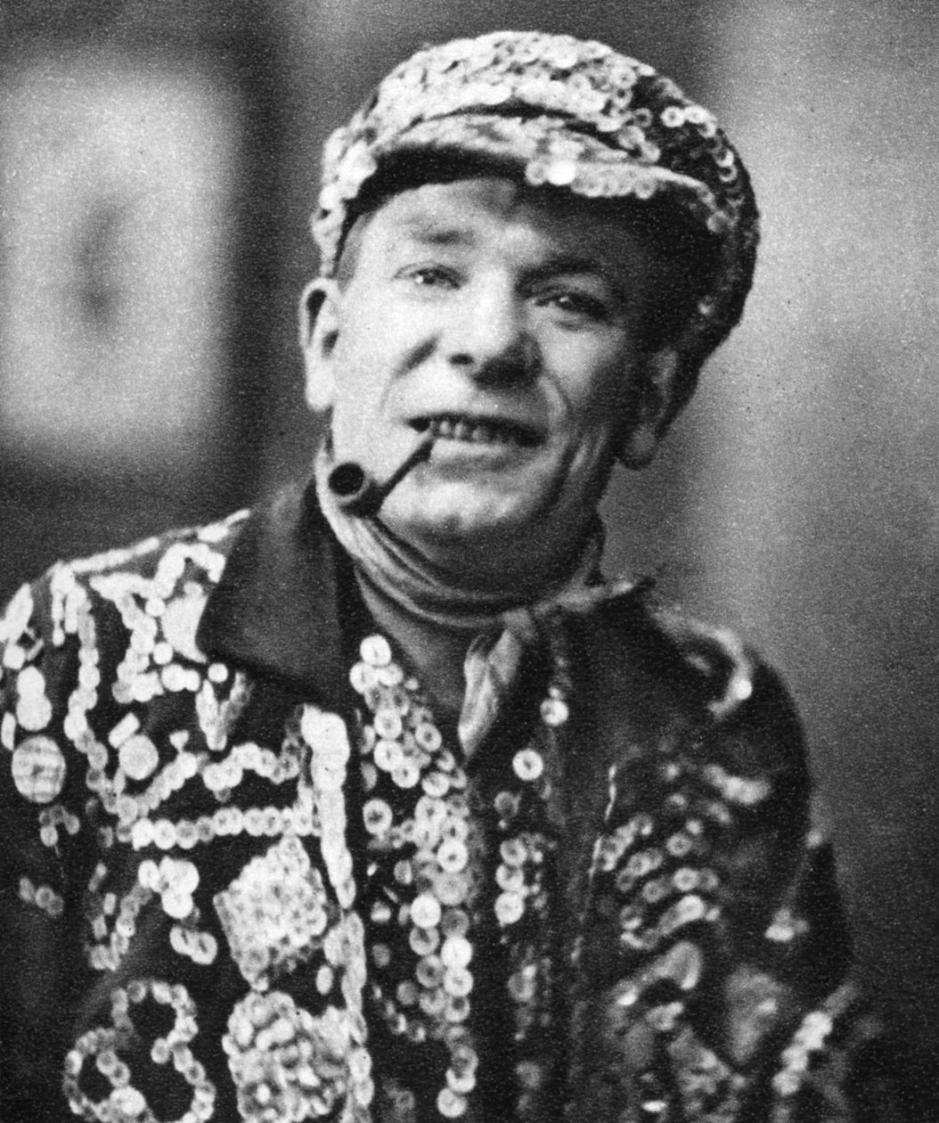 Roi perlé, Londres, 1926-1927 - Hoppe