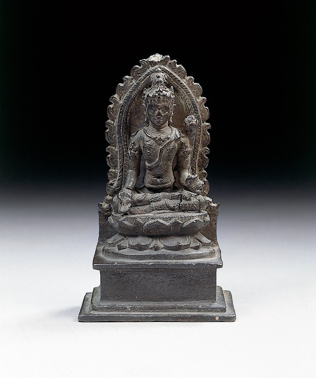 Figure de Padmapani javanais, fin du 9e siècle (bronze) - Indonesian