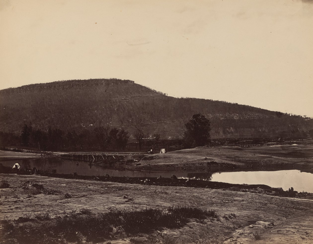 Chattanooga, Tennessee, South End, c. 1864 (photo) - Isaac H. Bonsall