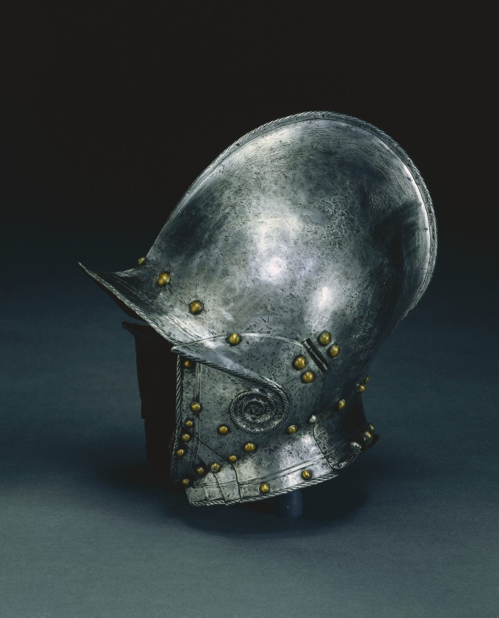 Bourguignotte avec pièces de joue articulées, c.1560-70 - Italian School