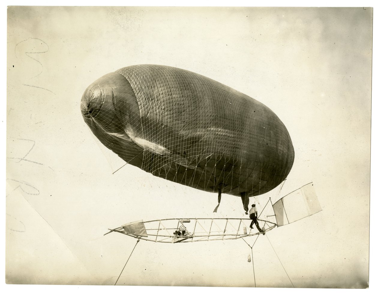 Dirigeable "California Arrow" - Jessie Tarbox Beals