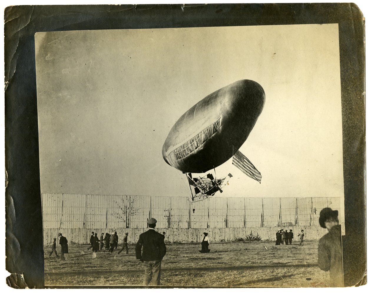 Dirigeable "Ville de St Mandé" - Jessie Tarbox Beals