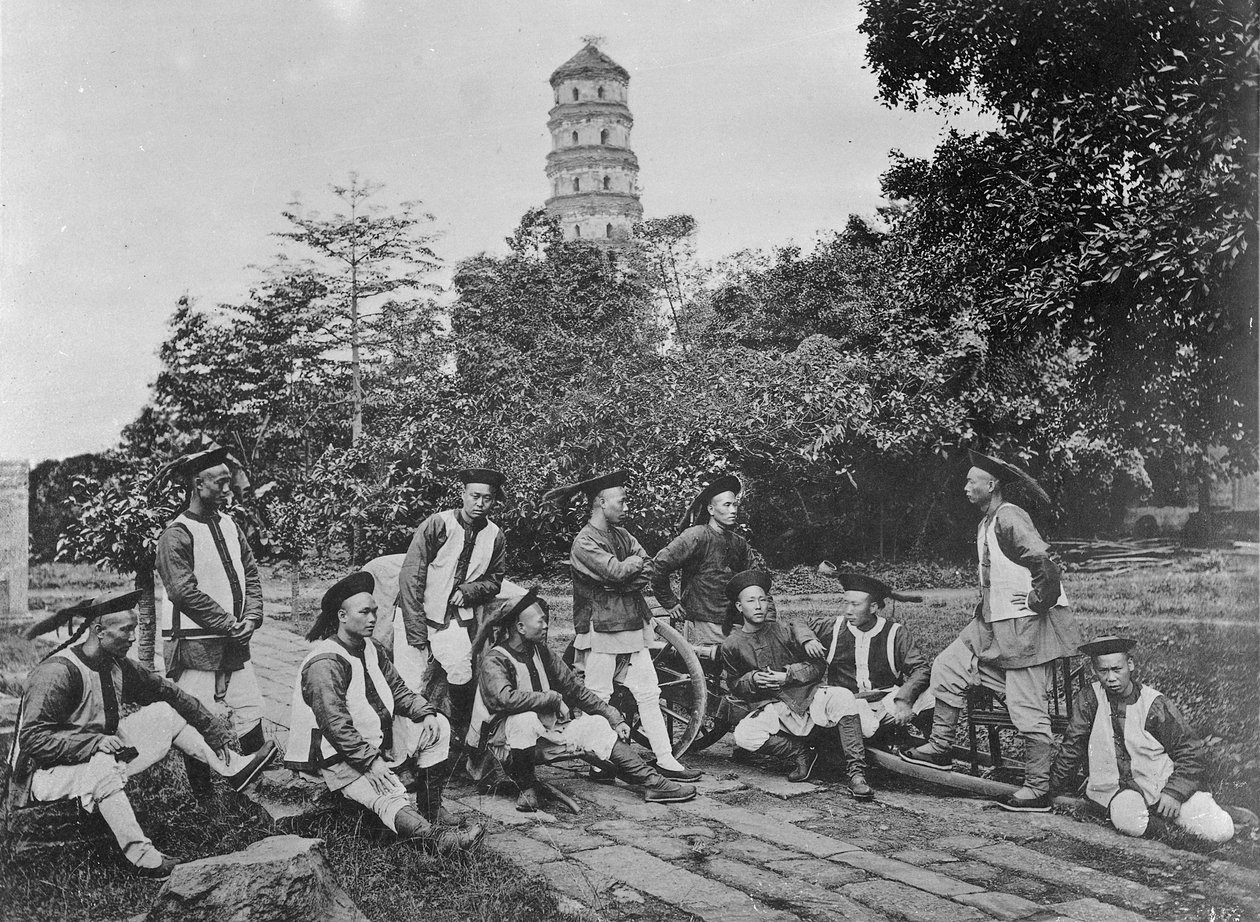 La Garde indigène de Sir D.B Robertson, Consulat britannique, Canton, 1872 - John Thomson