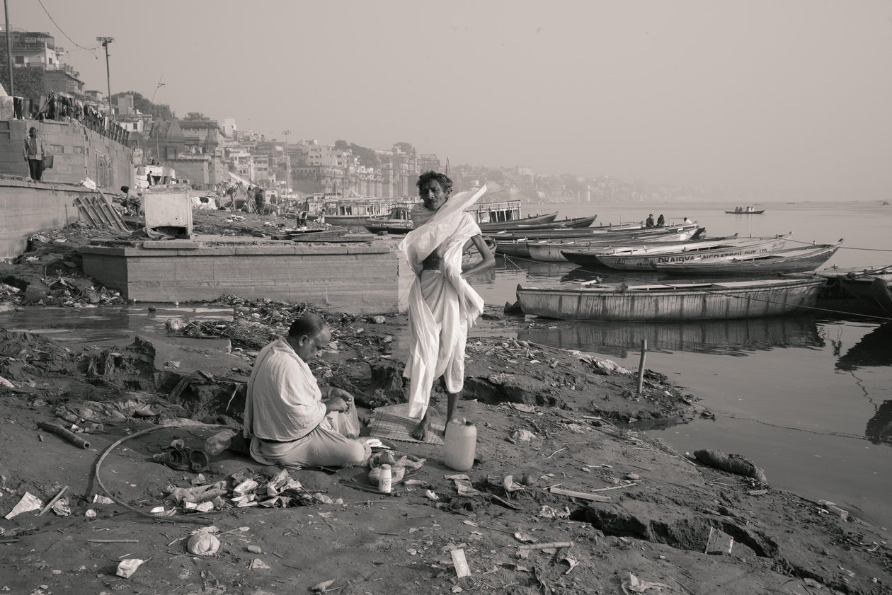 Manikarnika Ghat, Varanasi, 2016 (photo) - Jon Nicholson