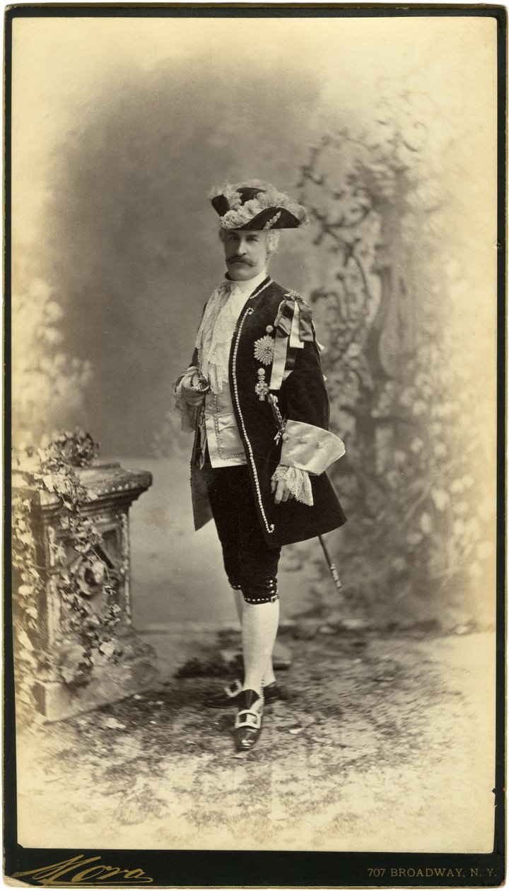 Peter Marie, Bal costumé - José Maria Mora