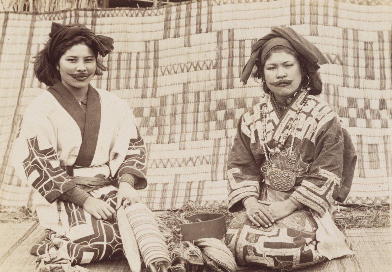 Femmes Ainu, c.1890s - Kenzô Tamoto