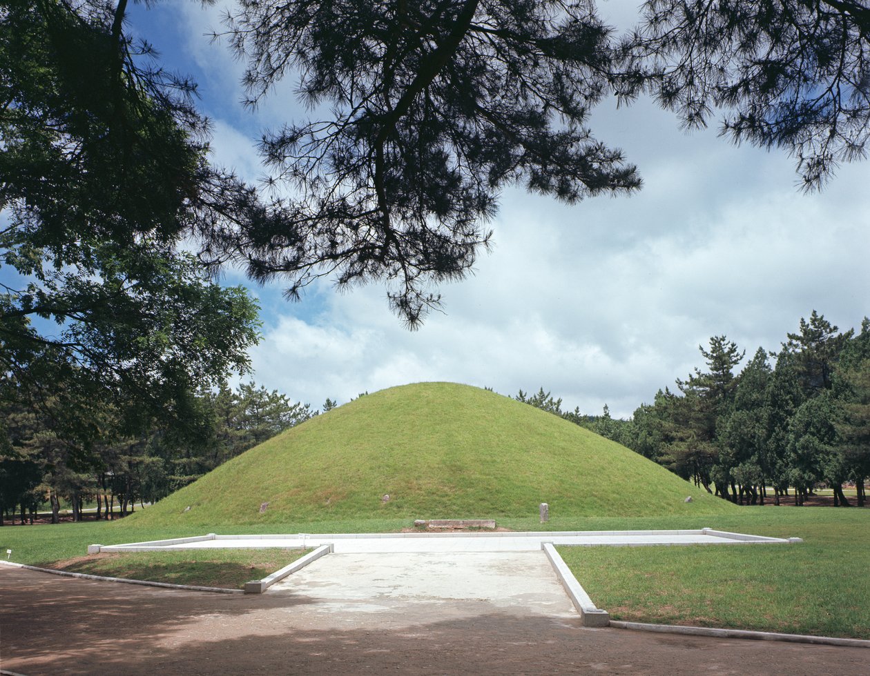 Tumulus du roi Muryong - Korean School
