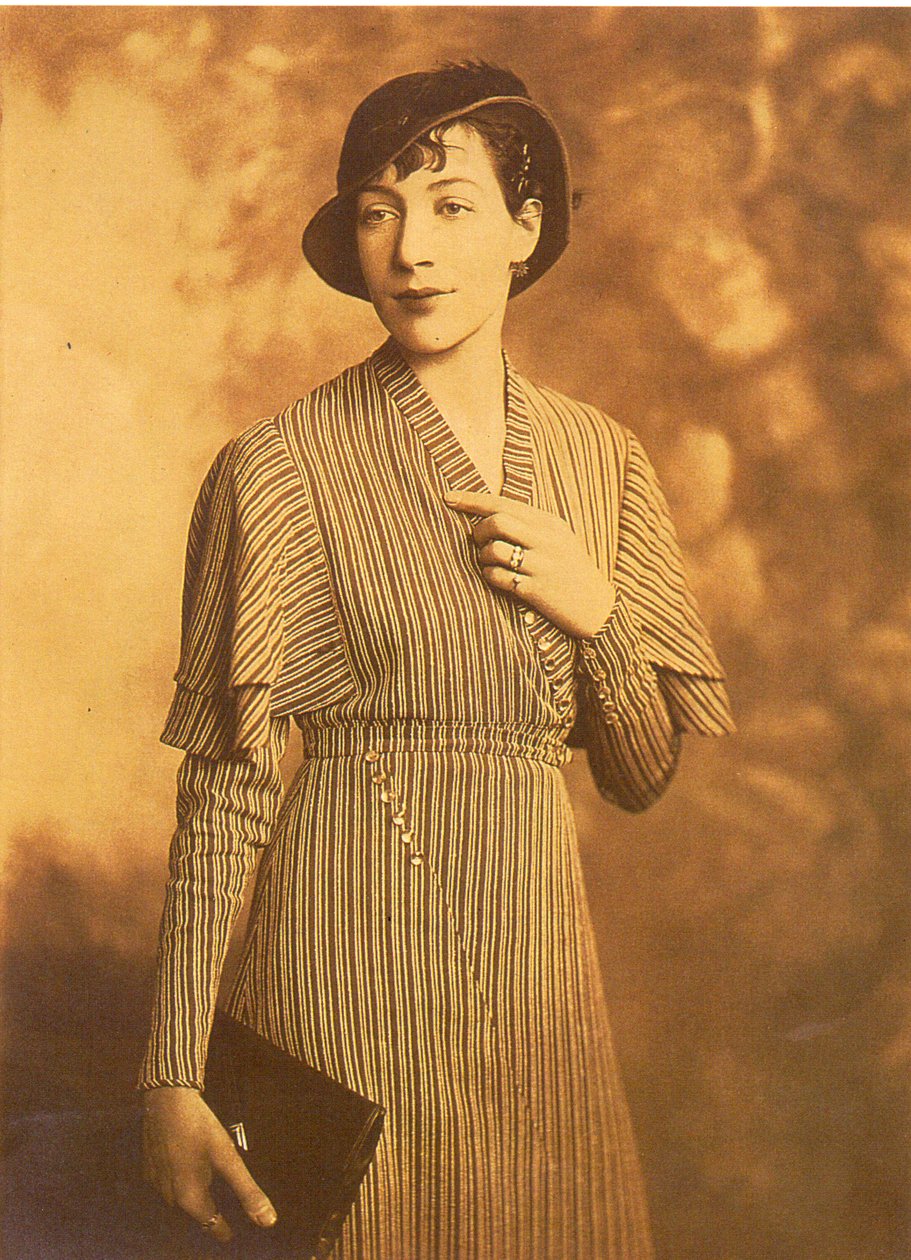 Doris Langley-Levy Moore, c.1933 - Lafayette Studio