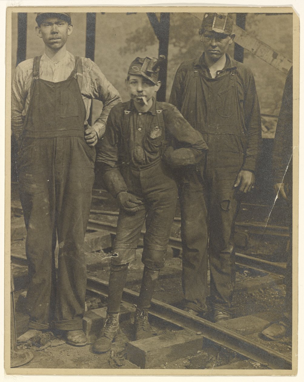 [Trois mineurs (S. Pittston, Pennsylvanie )] - Lewis W. Hine