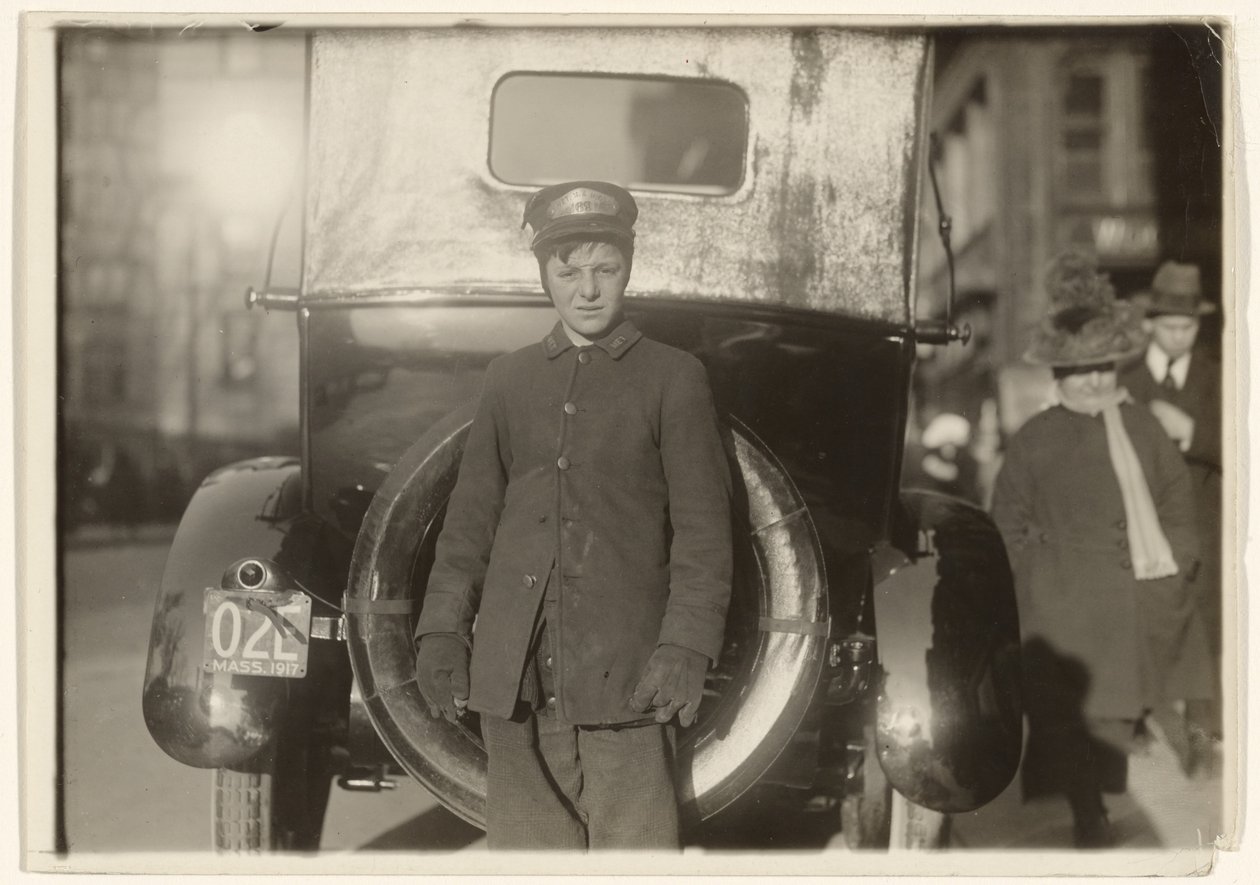 [Western Union Messenger, Massachusetts (Boston )] - Lewis W. Hine