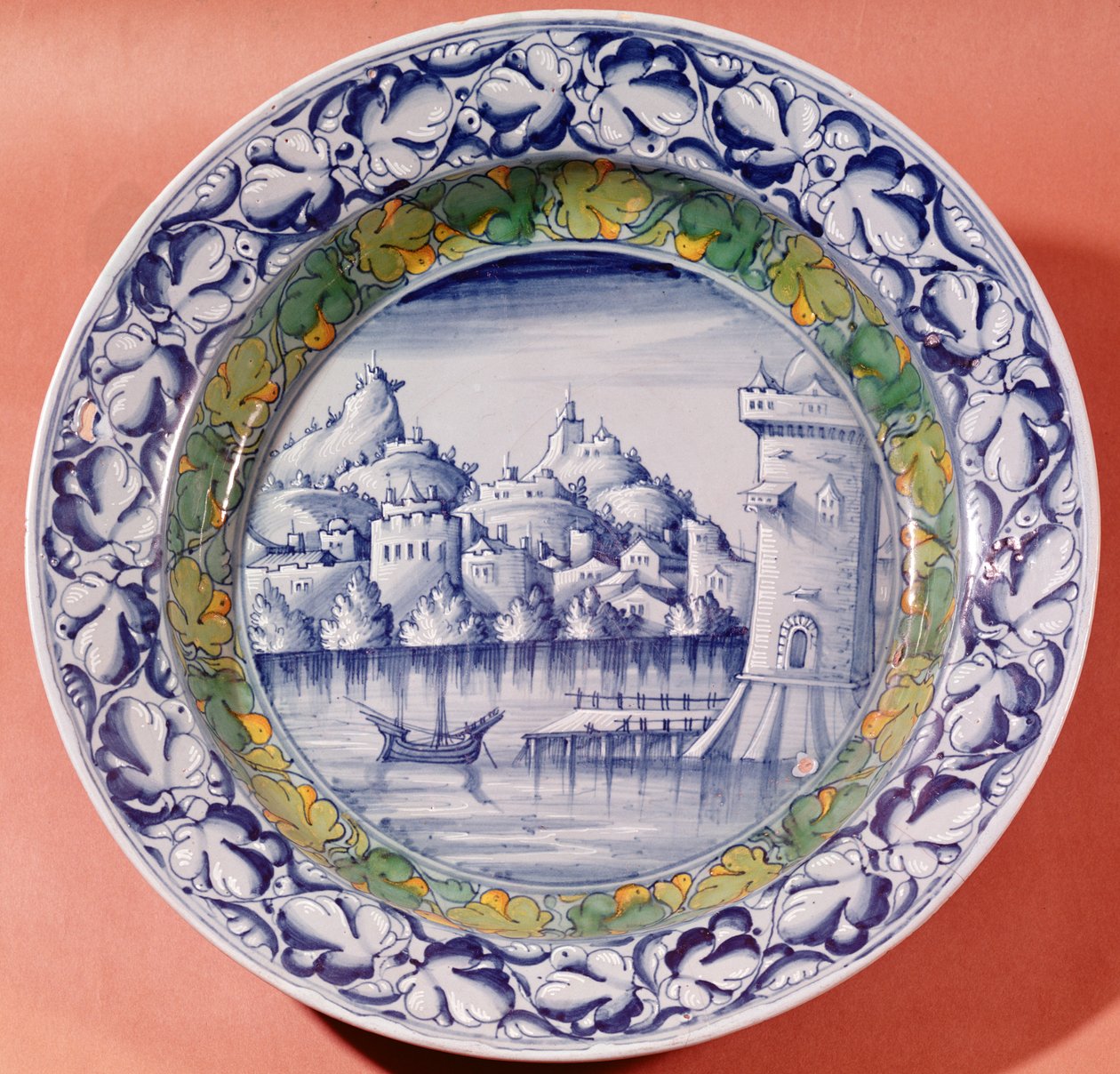 Assiette en majolique, vénitienne, c.1540 - Lodovico da Venezia
