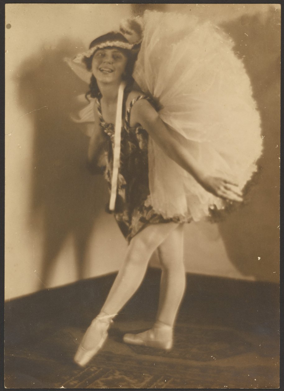[Ballerine avec coiffe] - Louis Fleckenstein