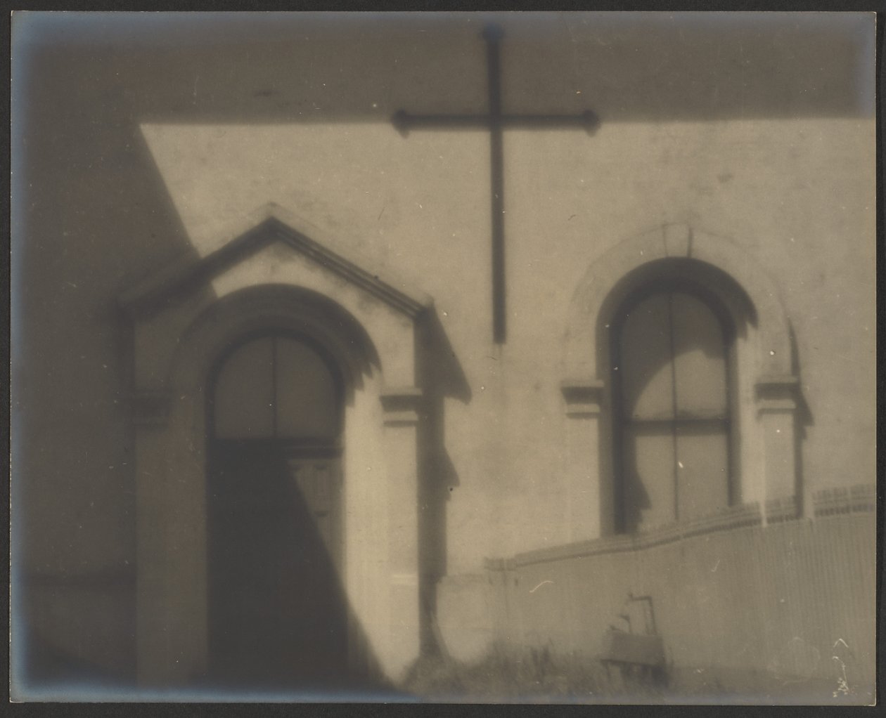 [Extérieur de l