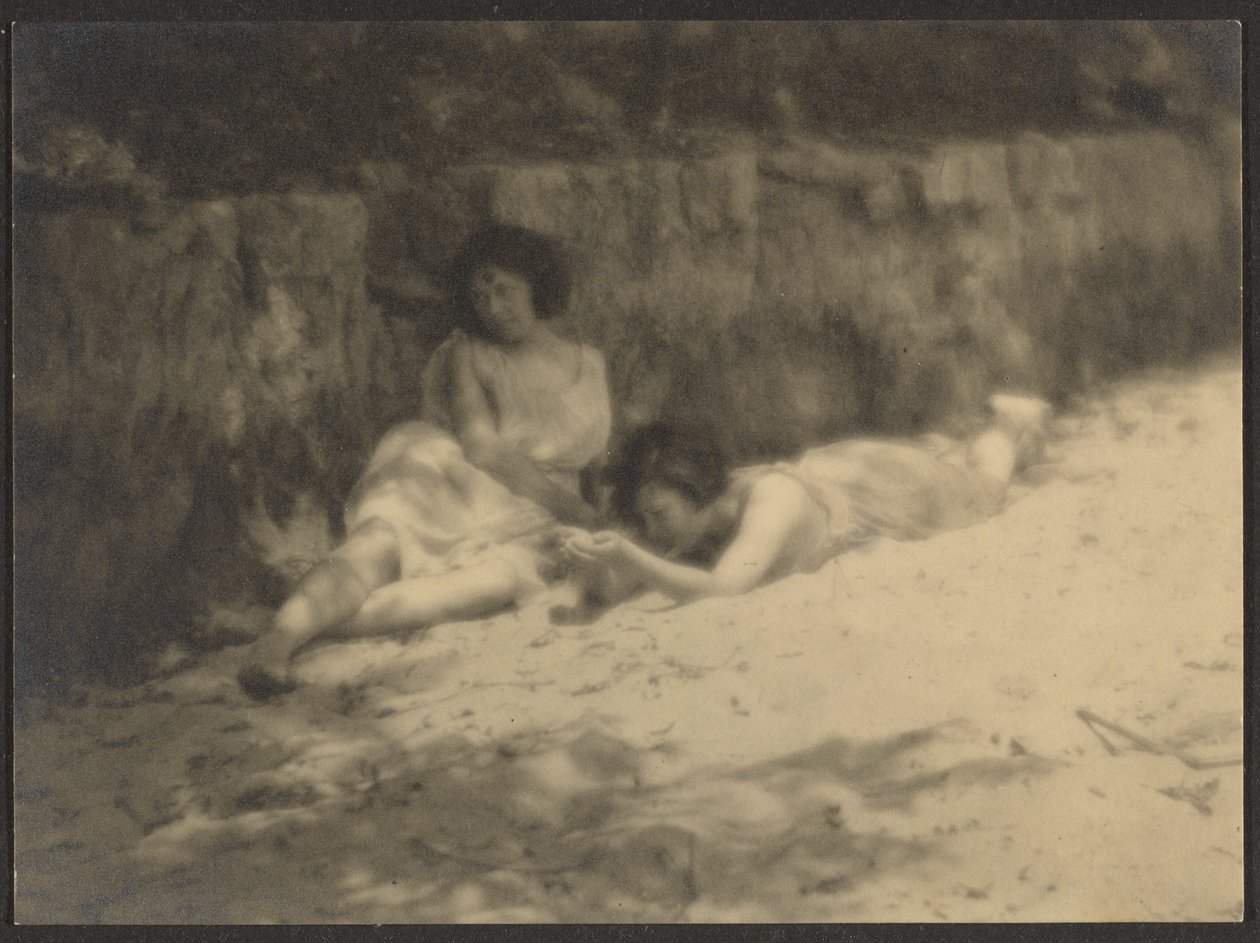[Danseuses dans le jardin, se reposant] - Louis Fleckenstein