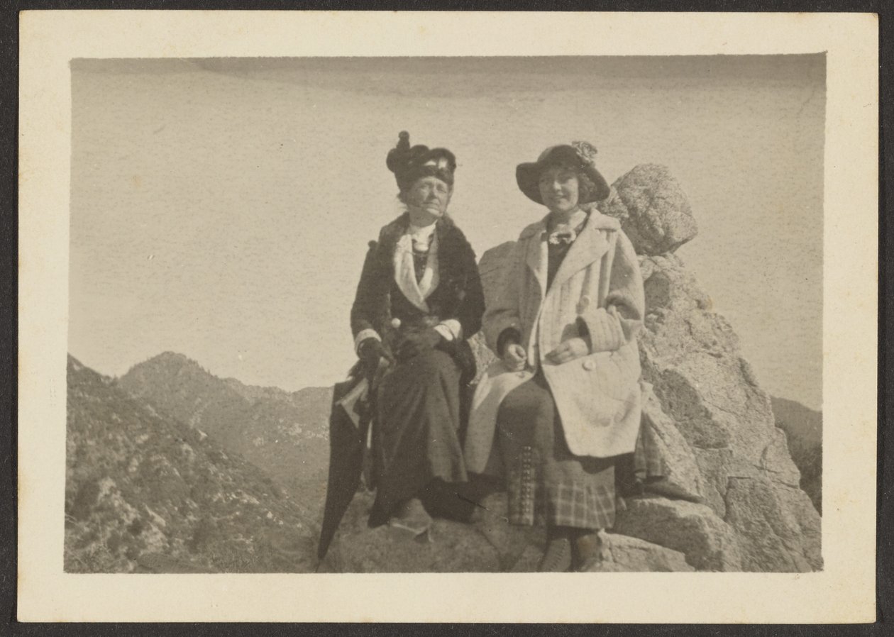 [Deux femmes sur un rocher] - Louis Fleckenstein