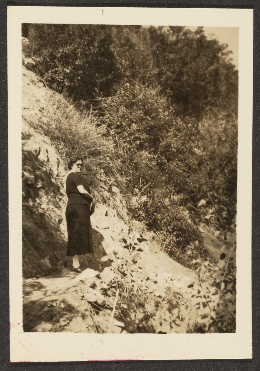 [Femme sur la colline] - Louis Fleckenstein