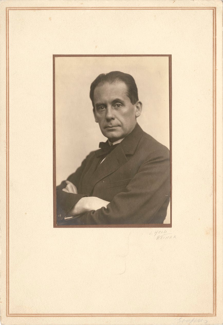 Walter Gropius 1883-1969, début des années 1920 - Louis Held