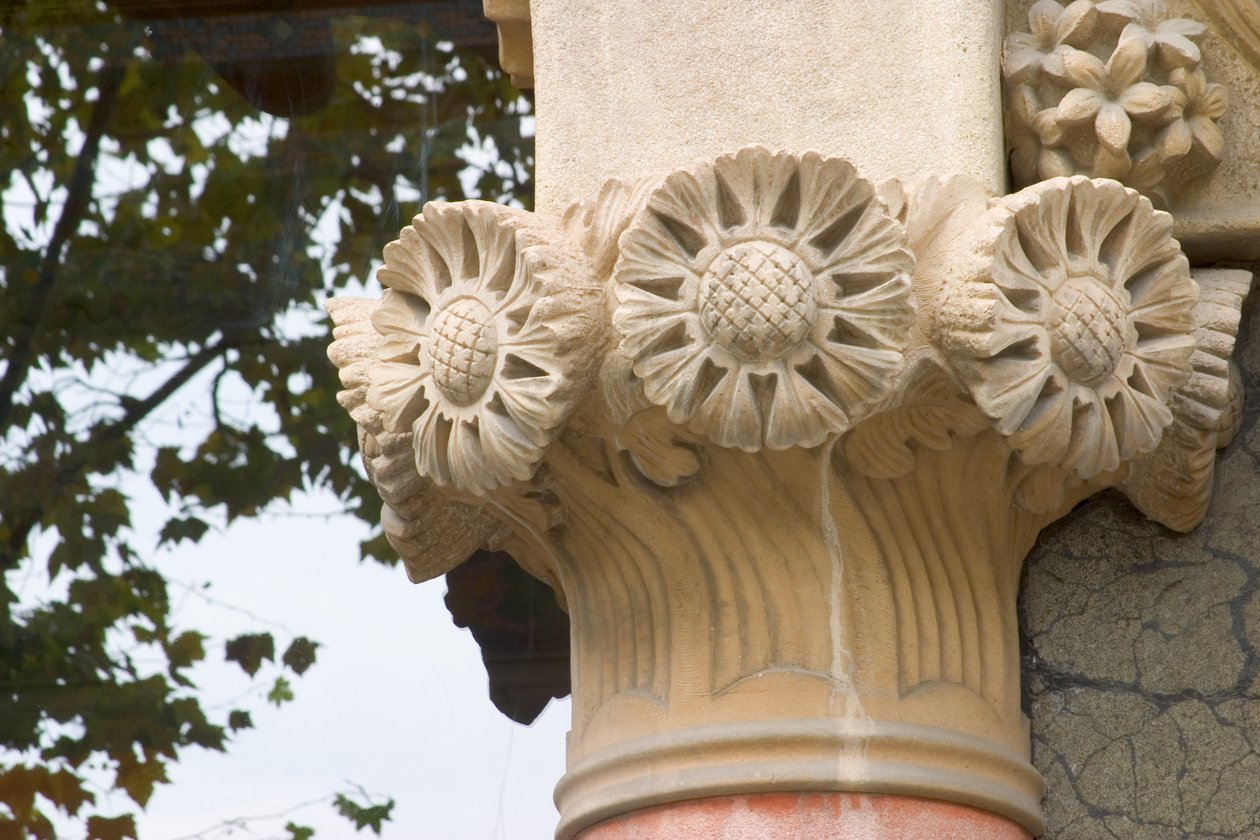 Colonne, 1905 - Luis Domenech i Montaner