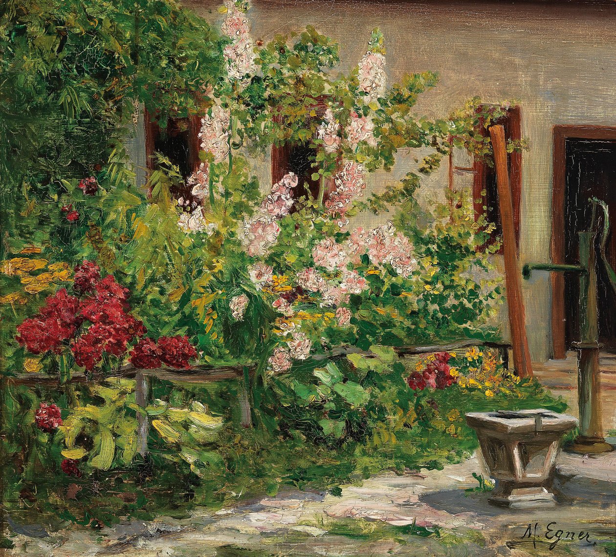 Jardin de devant avec des roses trémières en fleurs - Marie Egner
