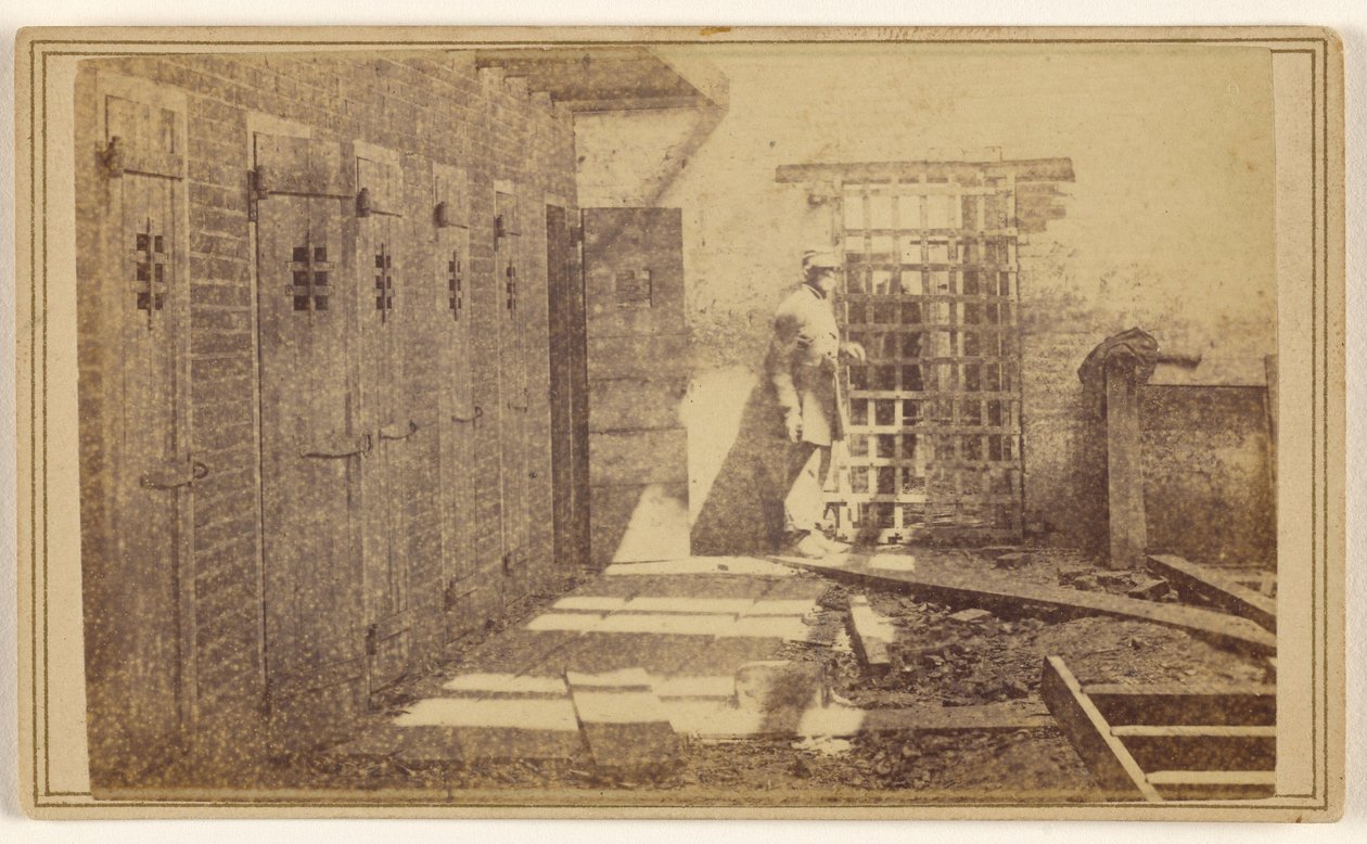[Cages où étaient détenues les personnes réduites en esclavage] - Mathew B. Brady