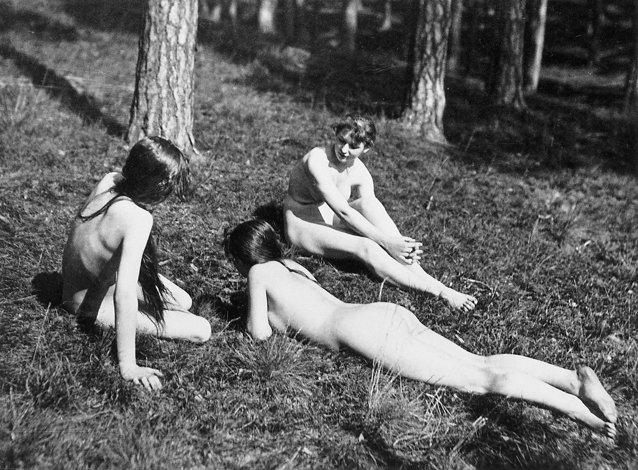 En plein air; étude de 50 modèles, Allemagne, années 1920 - Max Koch