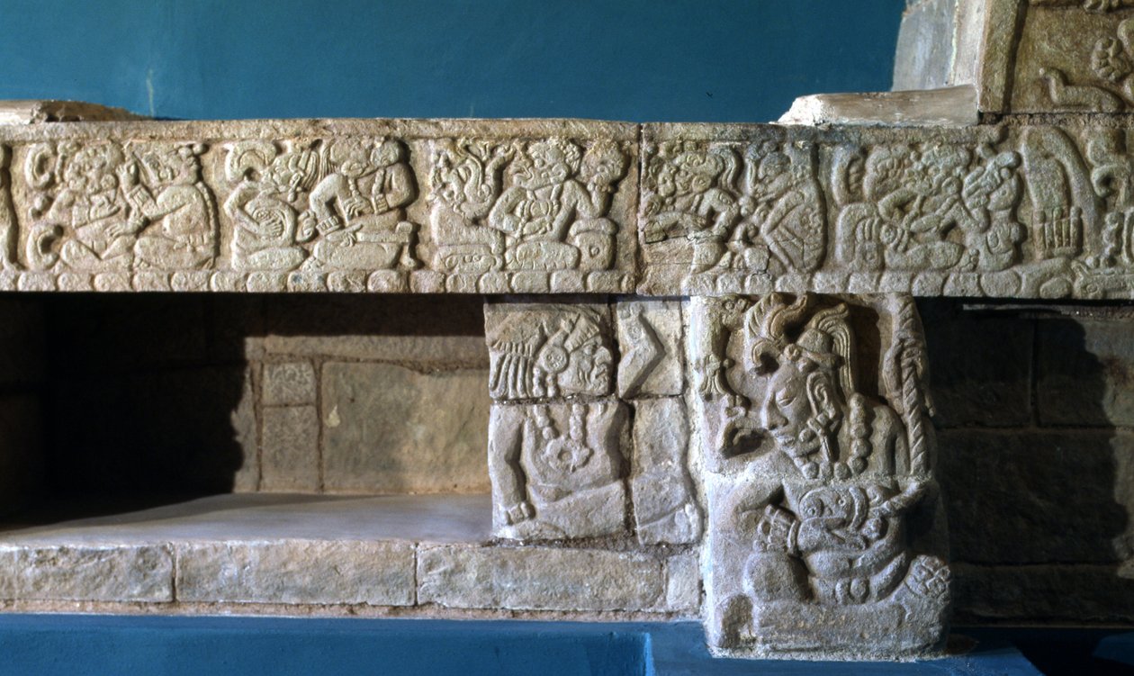 Banc de Sepulturas de Copan, Période Classique Tardive 600-900 AD - Mayan