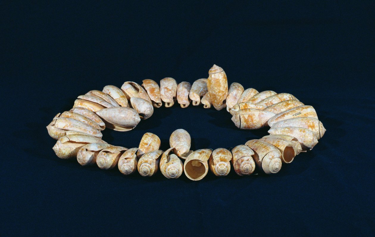 Collier, de Topoxte, Peten, Guatemala, Période Classique Tardive - Mayan