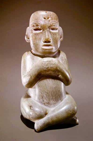 Statuette trouvée dans un dépôt maya classique précoce à Uaxactun, département d