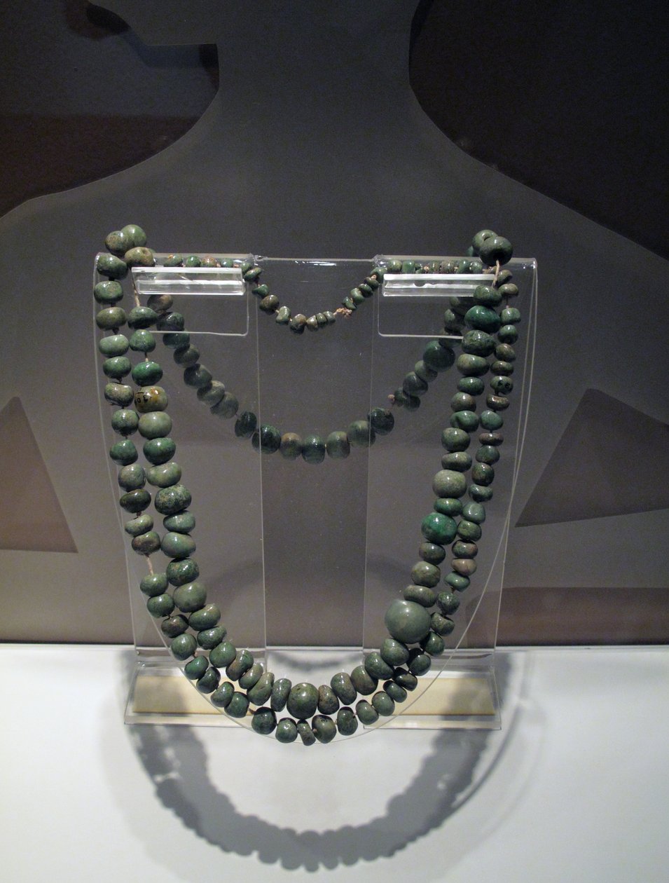 Collier en jade, période classique tardive, 600-900 AD (jade) - Mayan