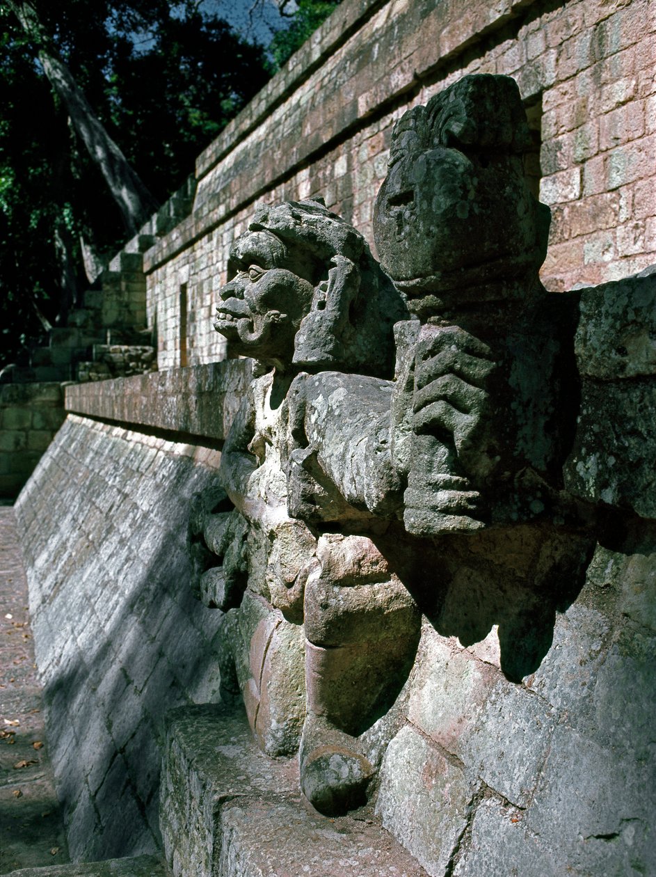 Sculptures en pierre - temple 11 - Mayan