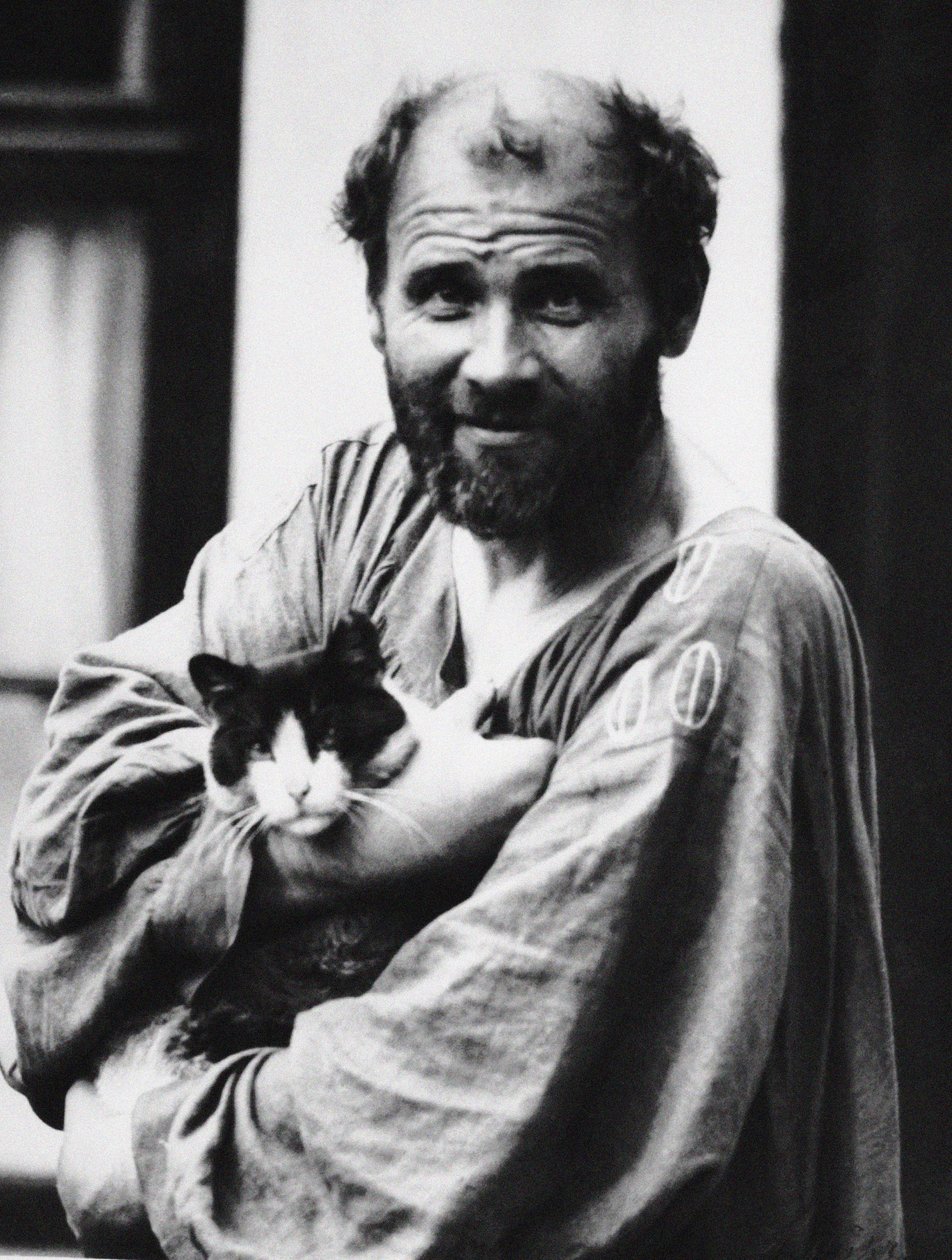 Gustav Klimt avec un chat, 1911 - Moritz Nähr