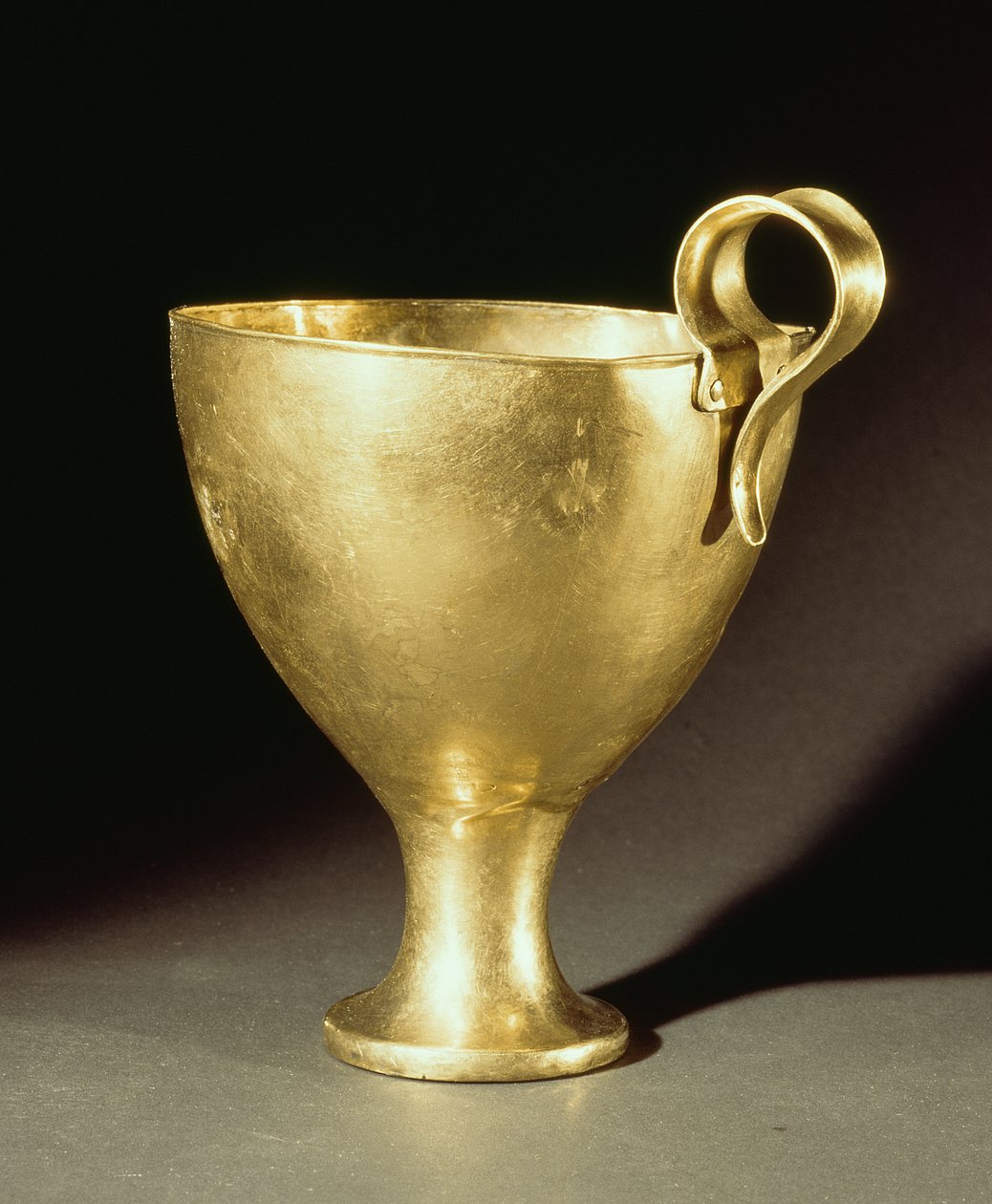 Coupe de la tombe à puits IV, Mycènes, vers XVIe siècle av. J.-C. - Mycenaean