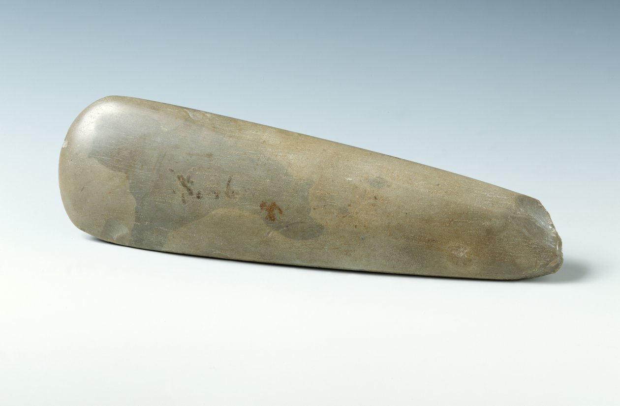 Grande hache polie, 6000-2000 av. J.-C. - Neolithic