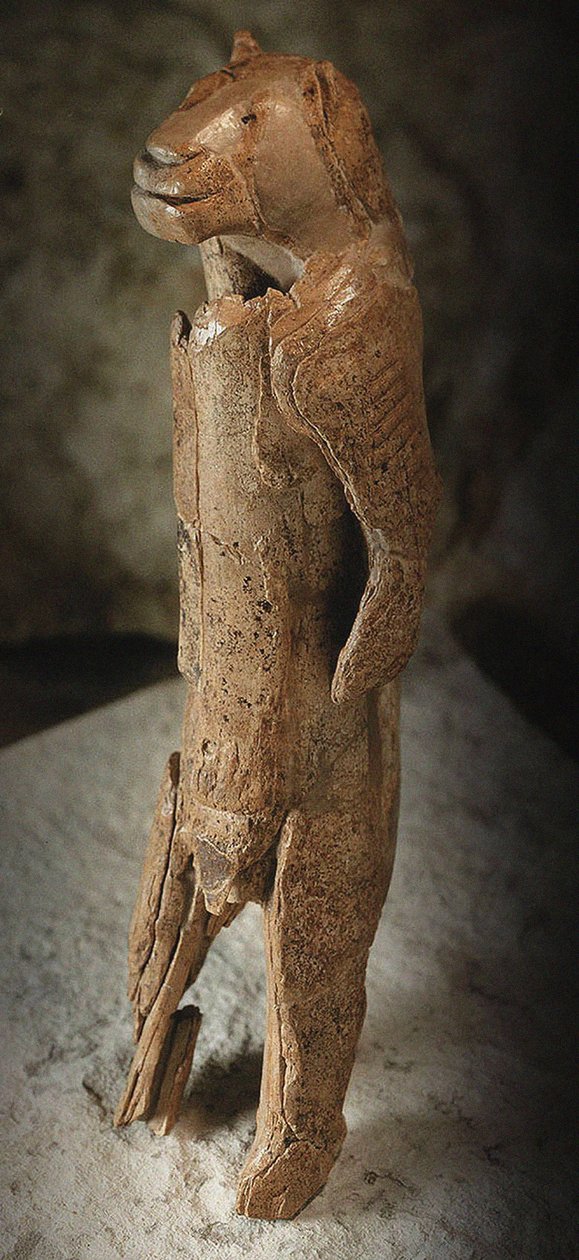 Homme Lion, Culture Aurignacienne (ivoire de mammouth) - Paleolithic